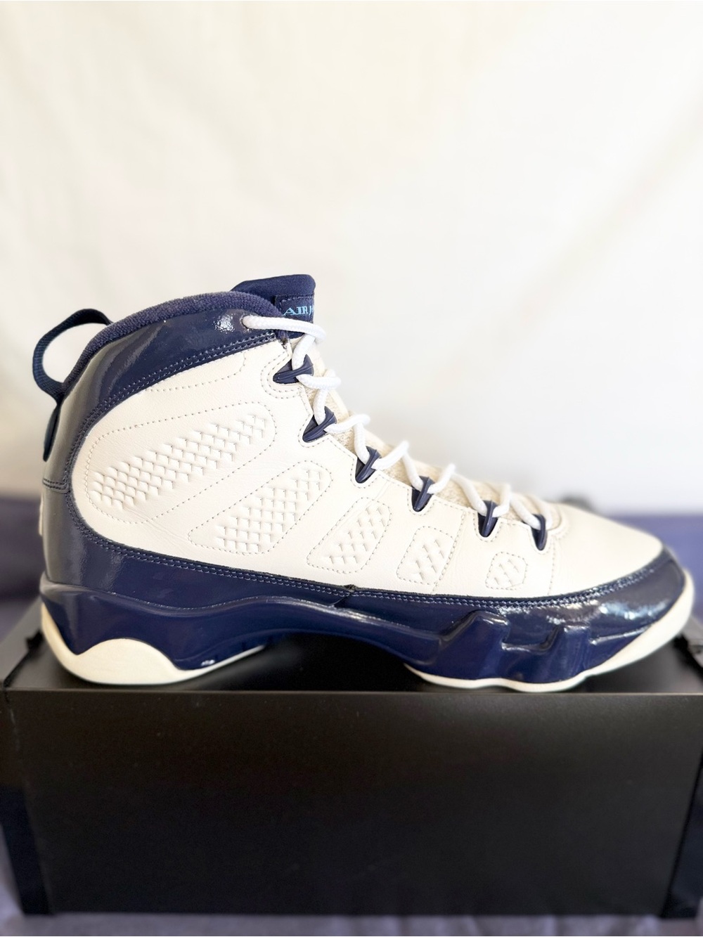 AUTHENTIC Jordan 9 Retro Pearl Blue Size 10 302370-145 2019 PRE-OWNED - Picture 3 of 8